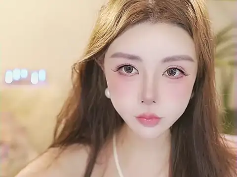 Qiaoqiao  online show from June 25, 2026, 4:01 pm