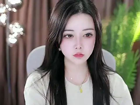 Qiaoqiao  online show from February 9, 2025, 2:18 pm