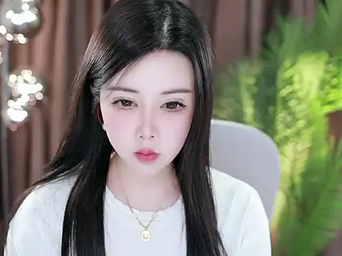Qiaoqiao  online show from February 16, 2025, 6:32 am