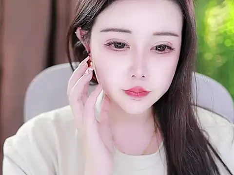 Qiaoqiao  online show from February 8, 2025, 4:25 pm
