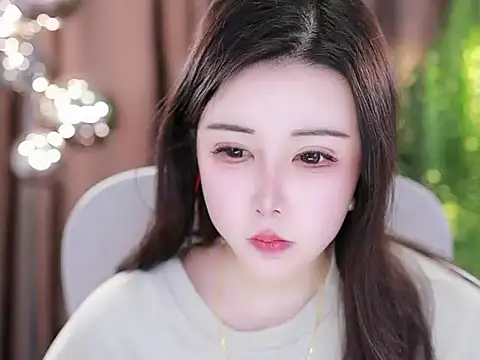 Qiaoqiao  online show from February 15, 2025, 1:05 pm