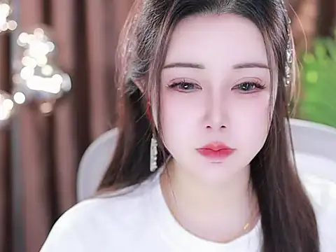 Qiaoqiao  online show from March 3, 2025, 7:03 am