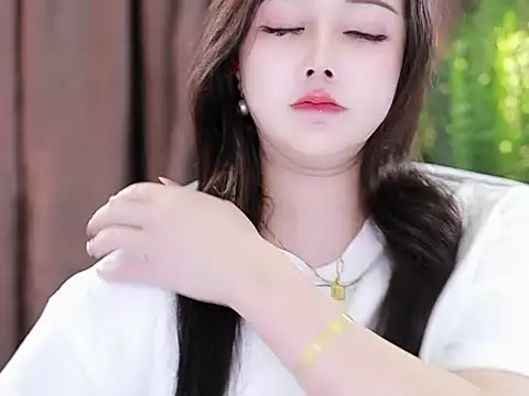 Qiaoqiao  online show from February 11, 2025, 4:35 pm