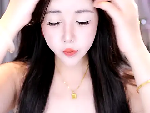 Snapshot of Qiaoqiao_ chatting on October 16, 2025, 6:21 am Qiaoqiao  online show from October 16, 2025, 6:21 am