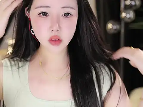 Snapshot of Qiaoqiao_ chatting on October 1, 2025, 6:18 am Qiaoqiao  online show from October 1, 2025, 6:18 am