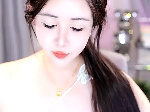 Snapshot of Qiaoqiao_ chatting on October 18, 2025, 7:10 am Qiaoqiao  online show from October 18, 2025, 7:10 am