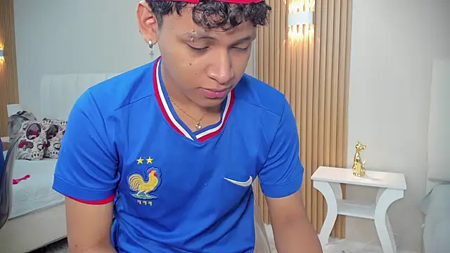 Snapshot of axel_ps chatting on October 3, 2025, 4:25 am axel ps online show from October 3, 2025, 4:25 am