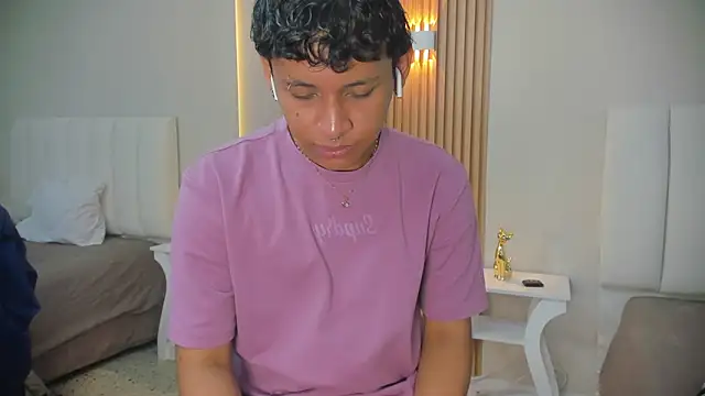 Snapshot of axel_ps chatting on October 16, 2025, 2:31 am axel ps online show from October 16, 2025, 2:31 am