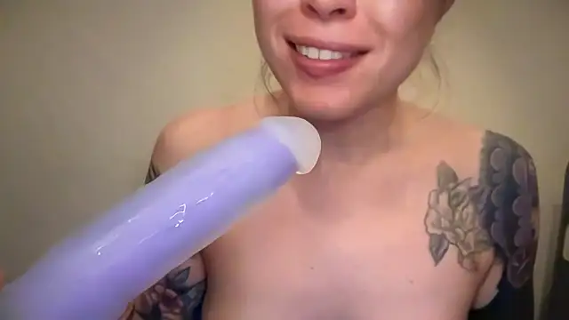 Snapshot of Goldensexetary69 chatting on February 2, 2025, 6:25 am Goldensexetary69 online show from February 2, 2025, 6:25 am
