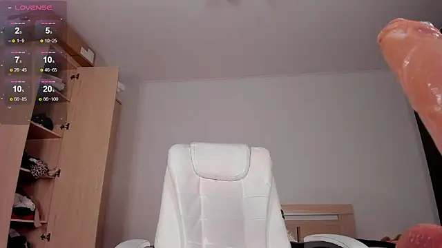 Snapshot of mirida_fox chatting on March 1, 2025, 12:28 am mirida fox online show from March 1, 2025, 12:28 am
