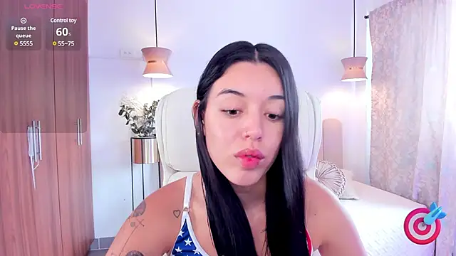 zoee jackson online show from February 25, 2025, 6:44 pm