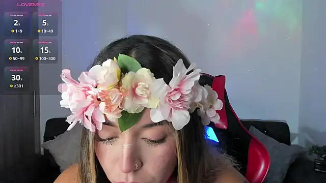 zoee jackson online show from October 15, 2025, 4:33 am