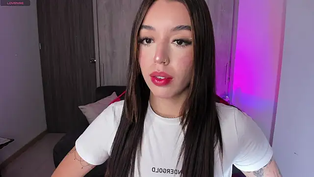 zoee jackson online show from January 11, 2026, 1:23 am