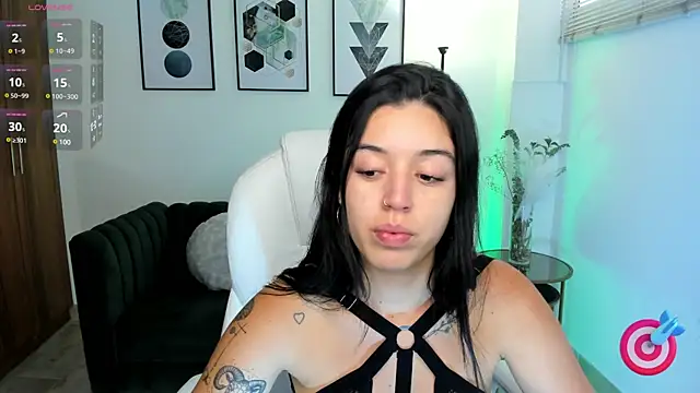 zoee jackson online show from March 13, 2025, 7:50 pm