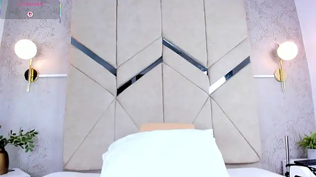 Snapshot of LilitRobins chatting on September 23, 2025, 10:06 pm LilitRobins online show from September 23, 2025, 10:06 pm