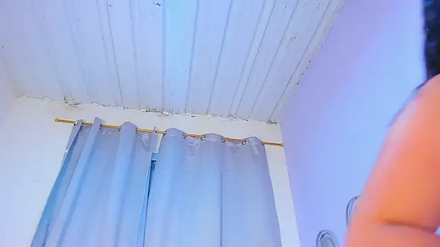 Snapshot of LunaMontiel chatting on October 11, 2025, 2:12 am LunaMontiel online show from October 11, 2025, 2:12 am