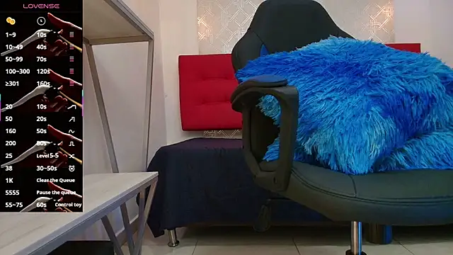 Snapshot of Andrey_u92 chatting on October 18, 2025, 8:44 pm Andrey u92 online show from October 18, 2025, 8:44 pm