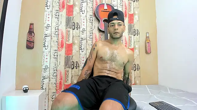 Andrey u92 online show from February 19, 2025, 8:41 pm