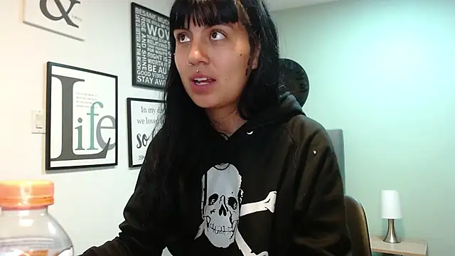 Snapshot of amy_adams1 chatting on February 13, 2025, 4:54 am amy adams1 online show from February 13, 2025, 4:54 am