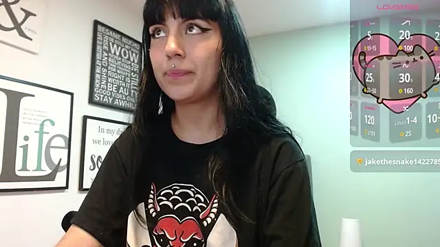 Snapshot of amy_adams1 chatting on March 1, 2025, 8:13 am amy adams1 online show from March 1, 2025, 8:13 am