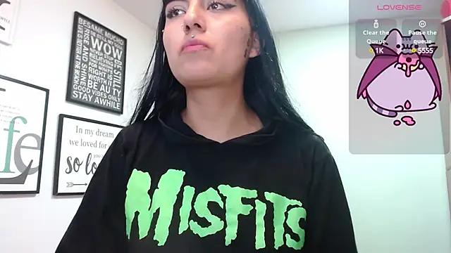 Snapshot of amy_adams1 chatting on March 20, 2025, 8:42 am amy adams1 online show from March 20, 2025, 8:42 am