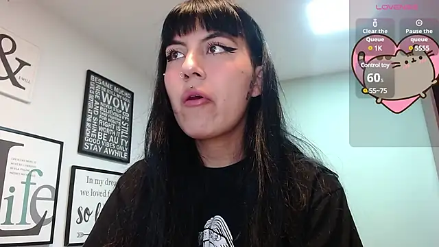 Snapshot of amy_adams1 chatting on February 22, 2025, 5:02 am amy adams1 online show from February 22, 2025, 5:02 am