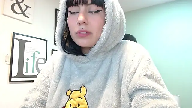 Snapshot of amy_adams1 chatting on March 12, 2025, 5:24 am amy adams1 online show from March 12, 2025, 5:24 am