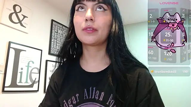 Snapshot of amy_adams1 chatting on March 19, 2025, 8:12 am amy adams1 online show from March 19, 2025, 8:12 am