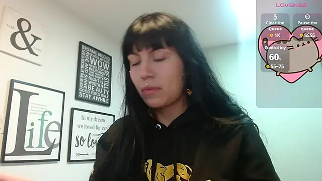 Snapshot of amy_adams1 chatting on February 28, 2025, 4:54 am amy adams1 online show from February 28, 2025, 4:54 am