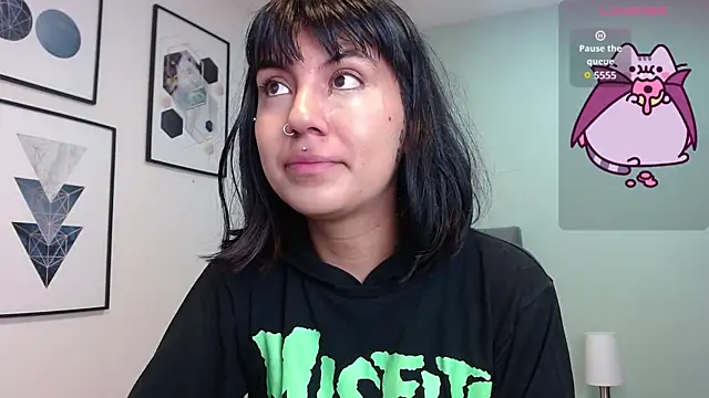 Snapshot of amy_adams1 chatting on September 19, 2025, 4:38 am amy adams1 online show from September 19, 2025, 4:38 am