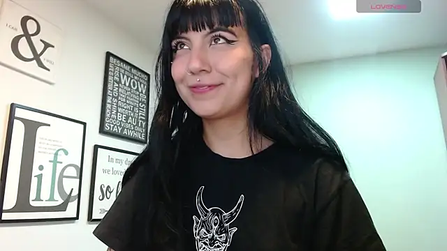 Snapshot of amy_adams1 chatting on February 18, 2025, 4:48 am amy adams1 online show from February 18, 2025, 4:48 am