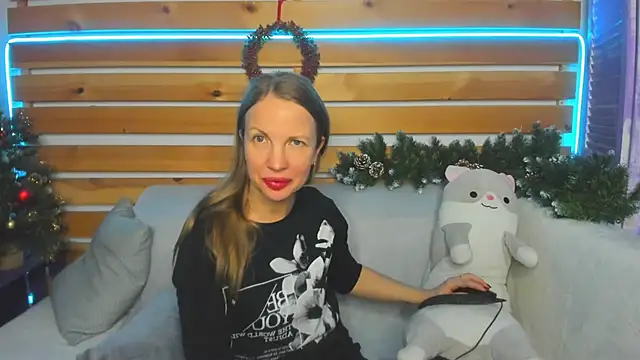 Nora Adamss online show from December 7, 2024, 12:57 am