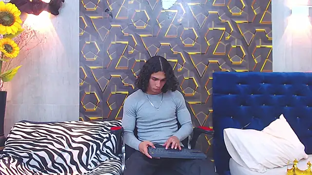 nazper online show from November 9, 2025, 4:11 pm