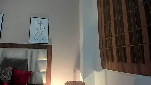 Snapshot of SabrinaWarrenn chatting on January 28, 2025, 12:00 pm SabrinaWarrenn online show from January 28, 2025, 12:00 pm