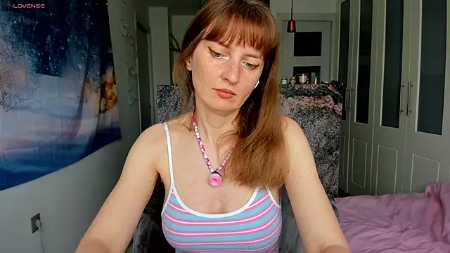 Snapshot of YourSexyNeighbour chatting on January 17, 2026, 2:31 pm YourSexyNeighbour online show from January 17, 2026, 2:31 pm