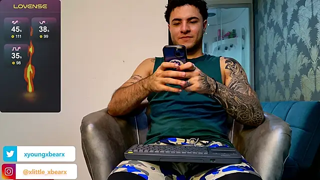 xlittle xbearx online show from February 13, 2025, 9:27 pm