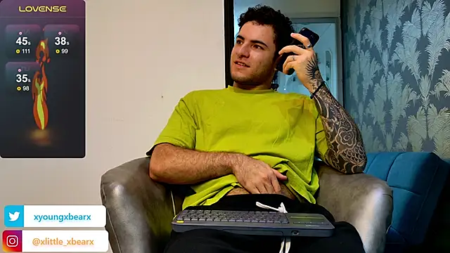 xlittle xbearx online show from February 10, 2025, 3:24 am