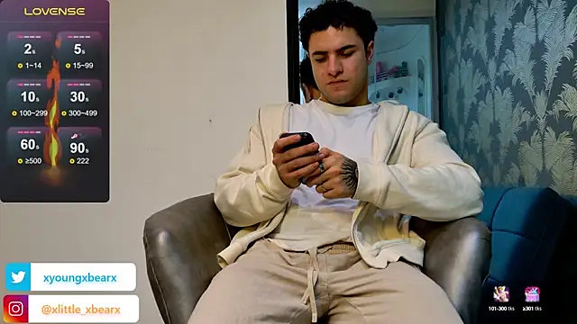 xlittle xbearx online show from March 6, 2025, 3:02 am
