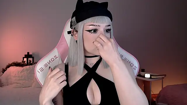 Snapshot of meowceline chatting on January 9, 2026, 5:58 am meowceline online show from January 9, 2026, 5:58 am