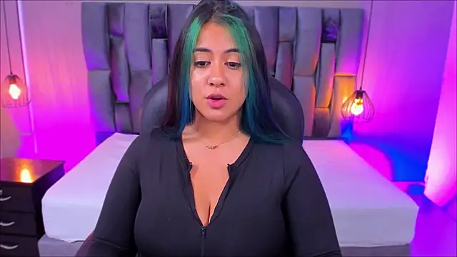 Xisu  online show from February 5, 2025, 11:44 am