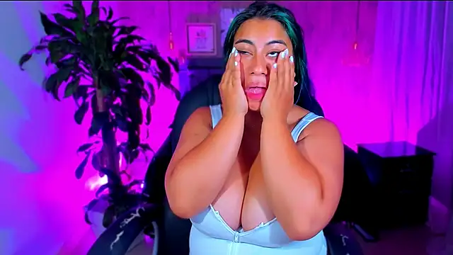 Xisu  online show from February 17, 2025, 2:06 pm