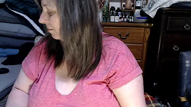 ladyscarlotta online show from February 25, 2025, 11:48 pm