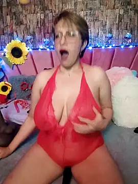 Isabelle Lov18 online show from March 1, 2025, 4:04 am