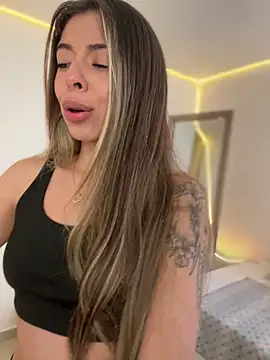 AmmyCollinsW online show from September 23, 2025, 7:21 pm