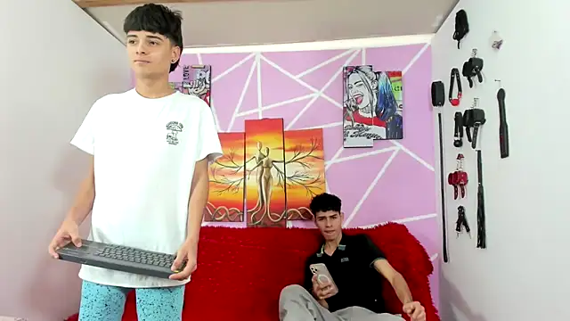 Snapshot of Fresahot2005 chatting on December 13, 2024, 7:32 pm Fresahot2005 online show from December 13, 2024, 7:32 pm