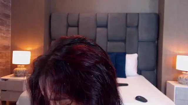Snapshot of SophieWolkman chatting on March 3, 2025, 3:11 pm SophieWolkman online show from March 3, 2025, 3:11 pm