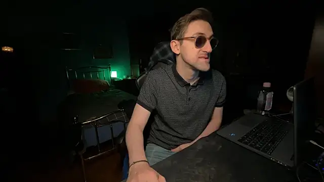 Stefisexy91 online show from December 17, 2025, 8:36 pm