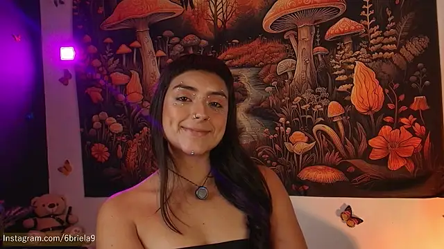 Snapshot of 6Briela9_ chatting on February 19, 2026, 8:17 pm 6Briela9 online show from February 19, 2026, 8:17 pm