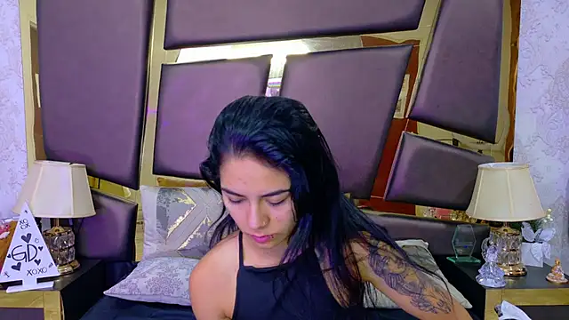 NicoleEsposito online show from March 12, 2026, 12:31 pm