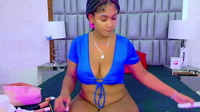 Snapshot of AlisonJaimes chatting on October 2, 2025, 1:14 pm AlisonJaimes online show from October 2, 2025, 1:14 pm